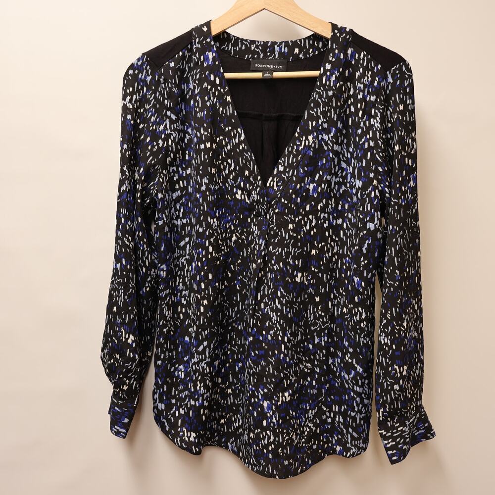 Fortune & Ivy Long Sleeve Tank V Neck Size Small Black Blue Print Stitch Fix